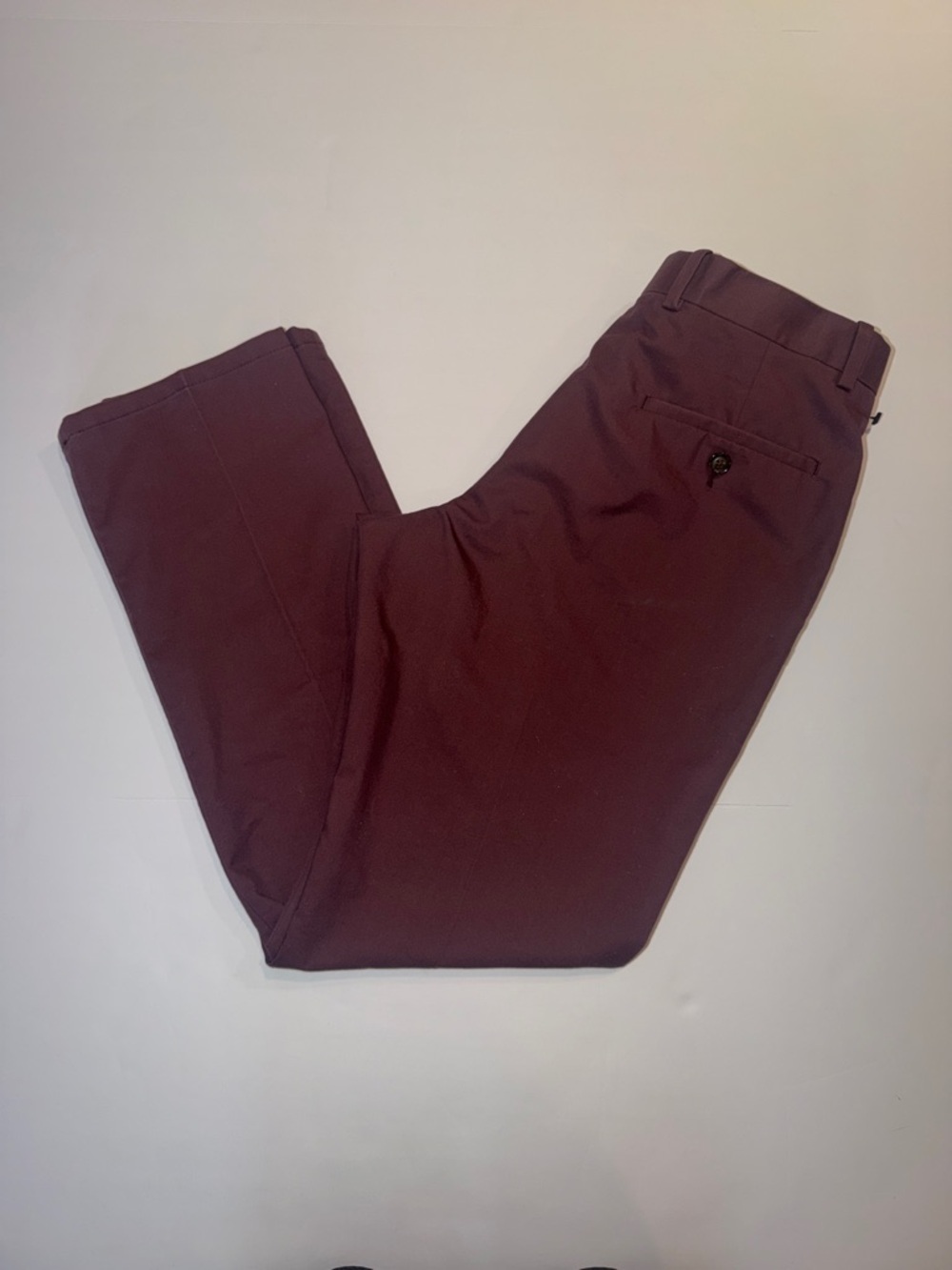 Perry Ellis Chino Pants in Burgundy
